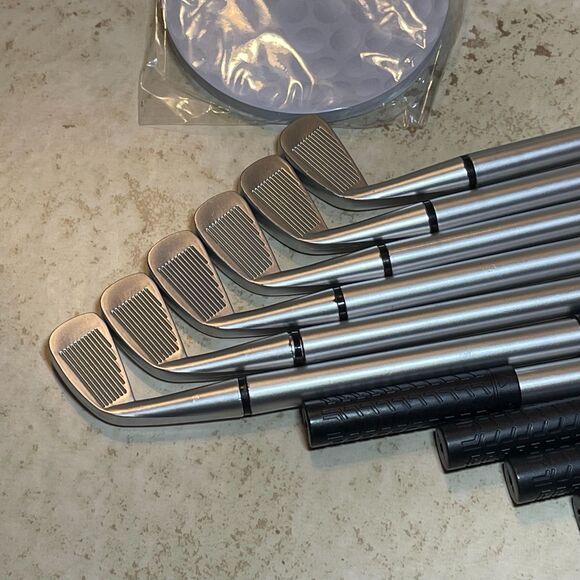 Golf Themed Party Supplies | Favors and Tableware - Picture 4 of 10